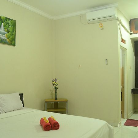 Budget Door Legian Inn Kuta  Luaran gambar
