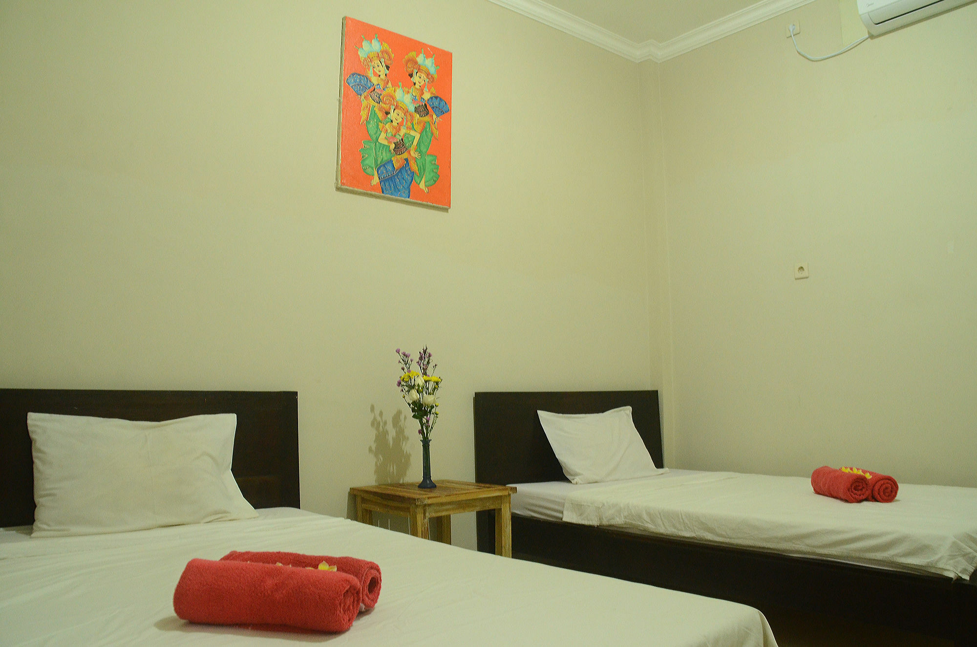 Budget Door Legian Inn Kuta  Luaran gambar