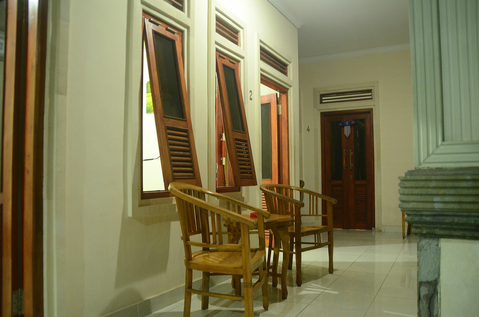 Budget Door Legian Inn Kuta  Luaran gambar